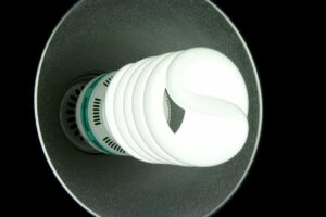 CFL Bulbs are a terrible choice for Key Lights