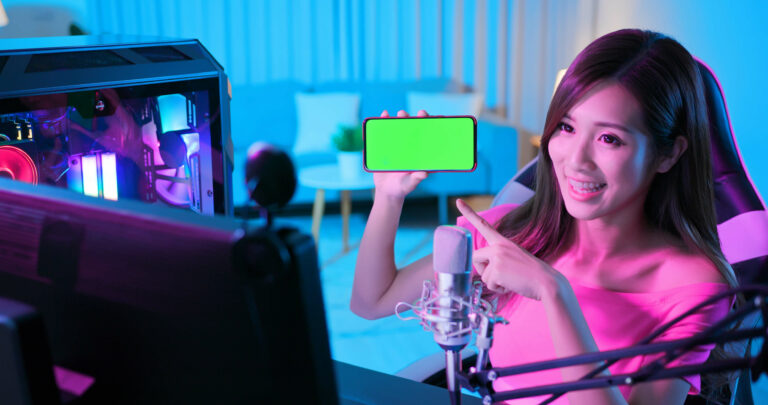 Best green screens for streaming